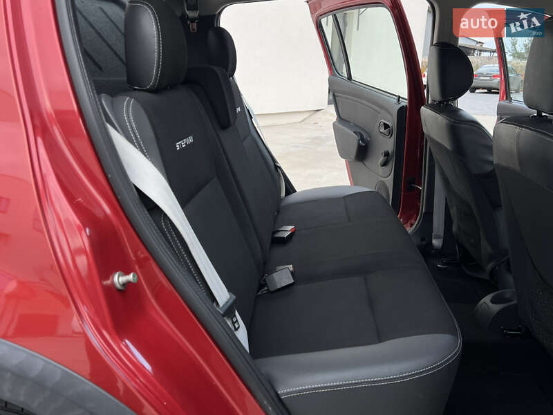 Позашляховик / Кросовер Dacia Sandero StepWay 2012 в Луцьку