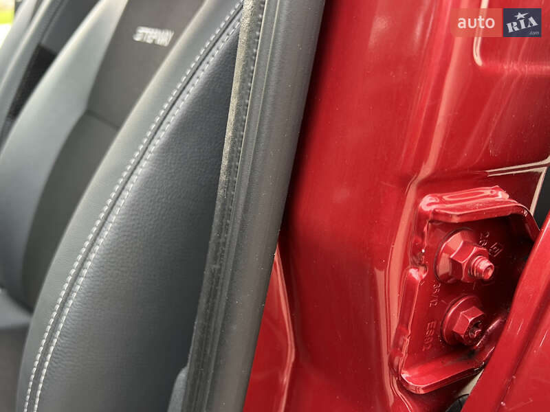 Позашляховик / Кросовер Dacia Sandero StepWay 2012 в Луцьку