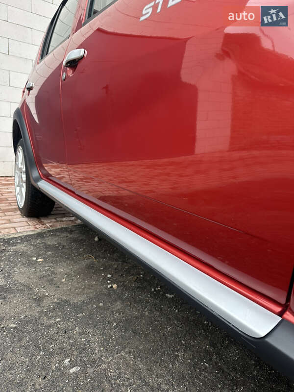 Внедорожник / Кроссовер Dacia Sandero StepWay 2011 в Хороле фото 35 Внедорожник / Кроссовер Dacia Sandero StepWay 2011 в Хороле