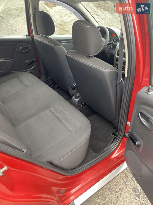 Позашляховик / Кросовер Dacia Sandero StepWay 2011 в Хоролі фото 22 Позашляховик / Кросовер Dacia Sandero StepWay 2011 в Хоролі