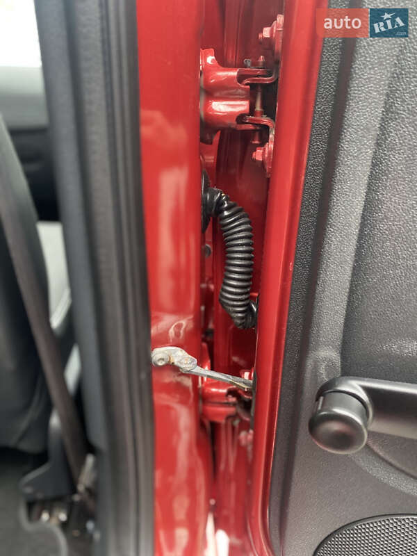 Позашляховик / Кросовер Dacia Sandero StepWay 2011 в Хоролі фото 32 Позашляховик / Кросовер Dacia Sandero StepWay 2011 в Хоролі