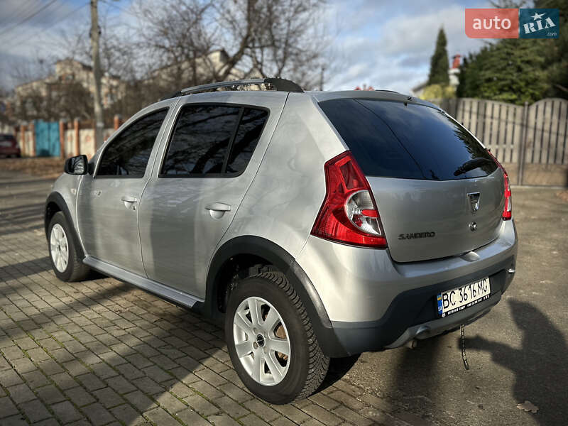Внедорожник / Кроссовер Dacia Sandero StepWay 2012 в Сумах фото 9 Внедорожник / Кроссовер Dacia Sandero StepWay 2012 в Сумах