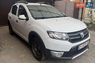 Позашляховик / Кросовер Dacia Sandero StepWay 2014 в Харкові