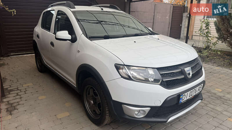 Внедорожник / Кроссовер Dacia Sandero StepWay 2014 в Харькове