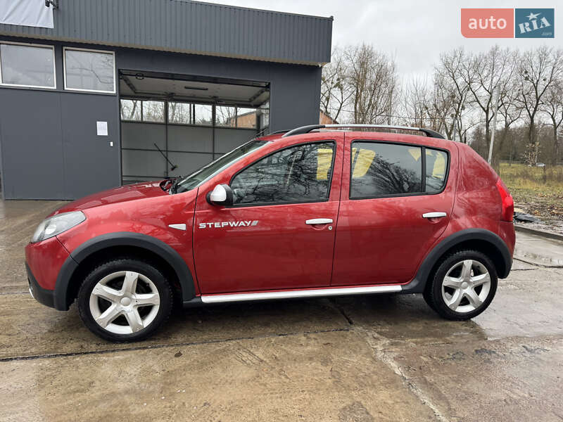 Позашляховик / Кросовер Dacia Sandero StepWay 2012 в Кролевці