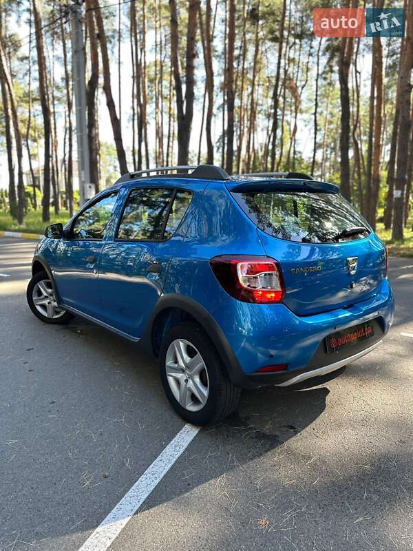 Позашляховик / Кросовер Dacia Sandero StepWay 2016 в Білогородці