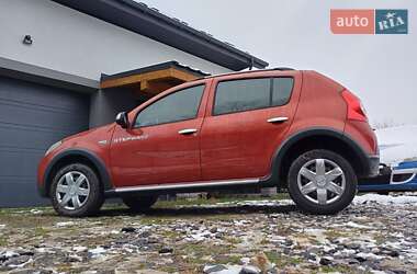 Позашляховик / Кросовер Dacia Sandero StepWay 2010 в Луцьку