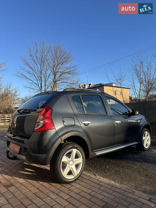 Позашляховик / Кросовер Dacia Sandero StepWay 2010 в Хоролі