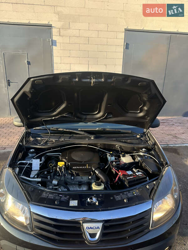 Позашляховик / Кросовер Dacia Sandero StepWay 2010 в Хоролі