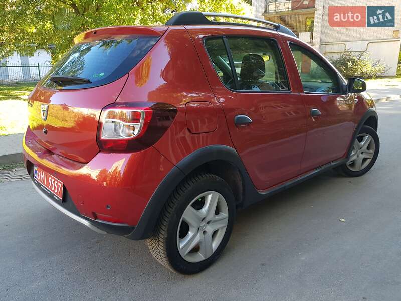 Внедорожник / Кроссовер Dacia Sandero StepWay 2014 в Чернигове