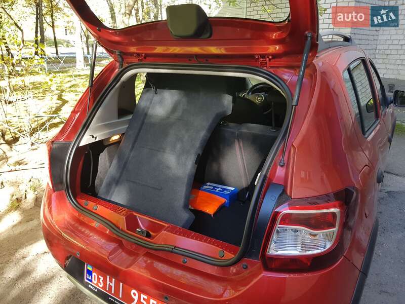 Внедорожник / Кроссовер Dacia Sandero StepWay 2014 в Чернигове