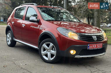 Внедорожник / Кроссовер Dacia Sandero StepWay 2011 в Умани