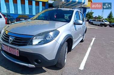 Внедорожник / Кроссовер Dacia Sandero StepWay 2011 в Ровно