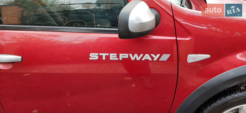 Позашляховик / Кросовер Dacia Sandero StepWay 2012 в Чернігові