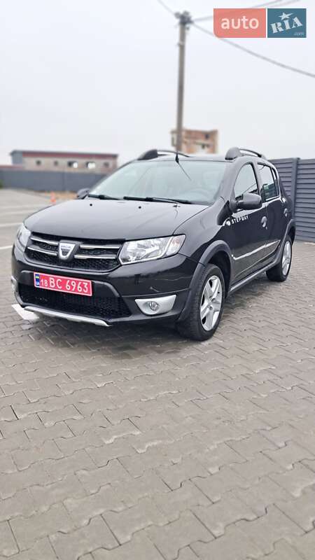 Внедорожник / Кроссовер Dacia Sandero StepWay 2013 в Дубно