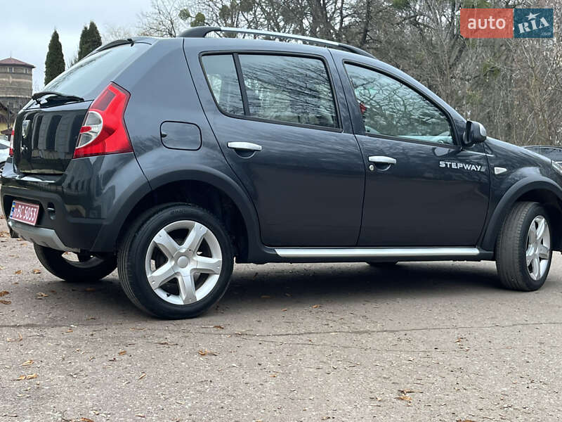 Внедорожник / Кроссовер Dacia Sandero StepWay 2011 в Радивилове фото 24 Внедорожник / Кроссовер Dacia Sandero StepWay 2011 в Радивилове