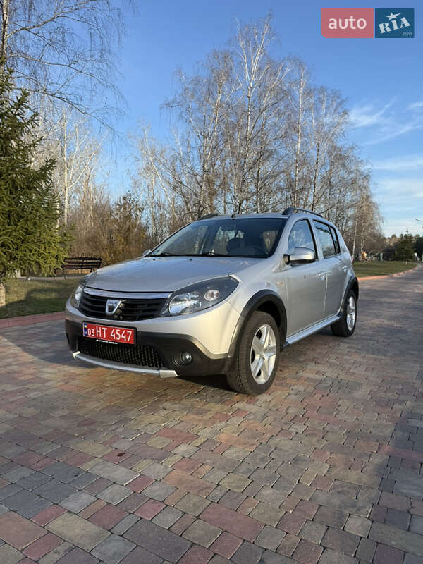 Dacia Sandero StepWay 2012 Dacia Sandero StepWay 2012