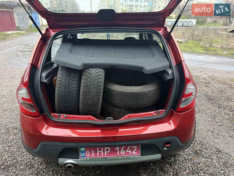 Внедорожник / Кроссовер Dacia Sandero StepWay 2010 в Слобожанском