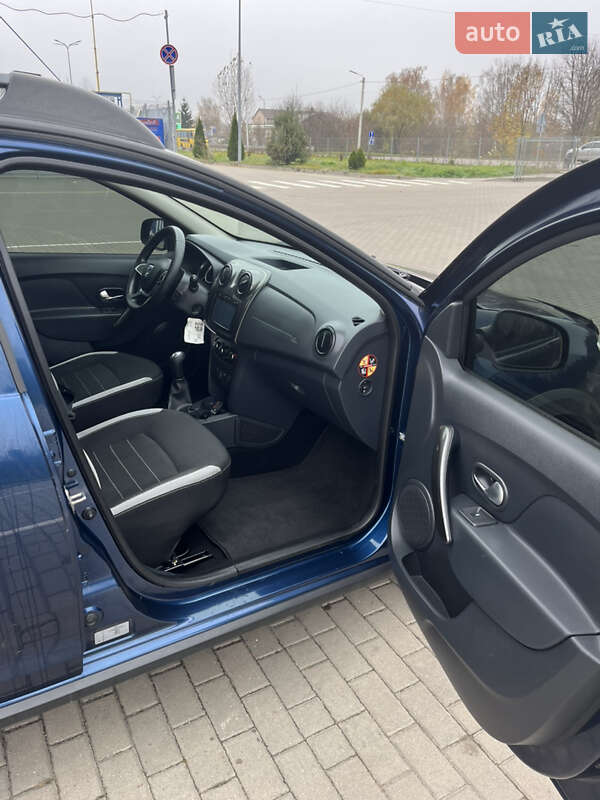 Внедорожник / Кроссовер Dacia Sandero StepWay 2017 в Дубно