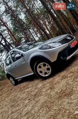 Позашляховик / Кросовер Dacia Sandero StepWay 2009 в Полтаві