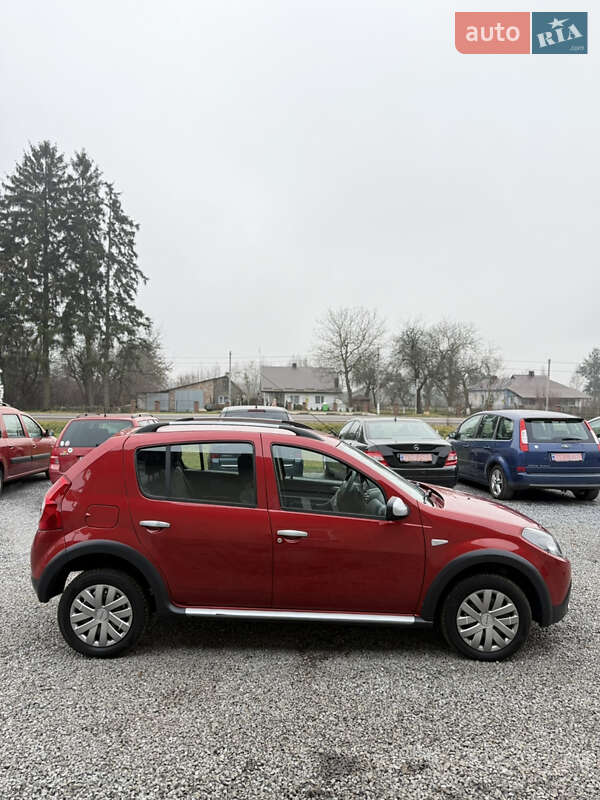 Внедорожник / Кроссовер Dacia Sandero StepWay 2011 в Луцке фото 15 Внедорожник / Кроссовер Dacia Sandero StepWay 2011 в Луцке