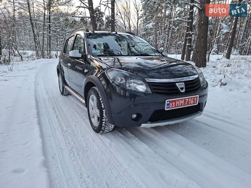 Внедорожник / Кроссовер Dacia Sandero StepWay 2010 в Кролевце фото 3 Внедорожник / Кроссовер Dacia Sandero StepWay 2010 в Кролевце