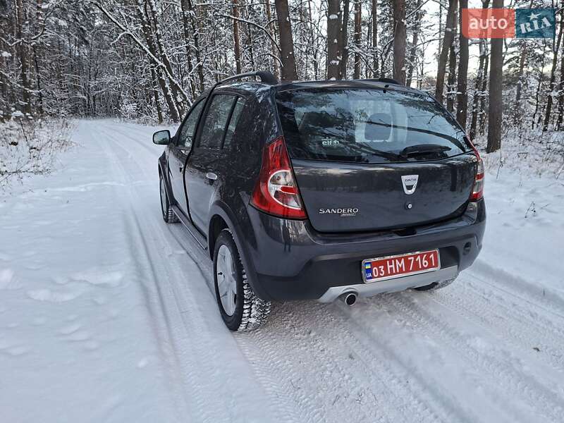 Внедорожник / Кроссовер Dacia Sandero StepWay 2010 в Кролевце фото 14 Внедорожник / Кроссовер Dacia Sandero StepWay 2010 в Кролевце