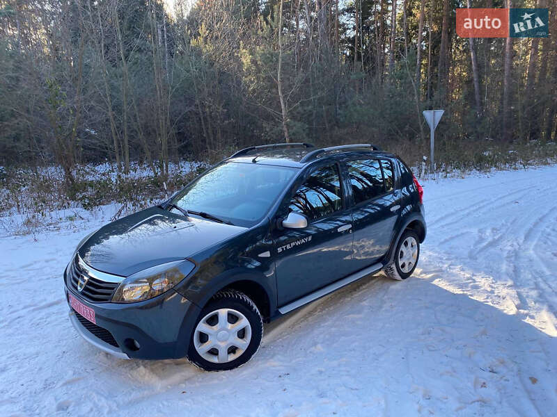 Внедорожник / Кроссовер Dacia Sandero StepWay 2012 в Радивилове фото 27 Внедорожник / Кроссовер Dacia Sandero StepWay 2012 в Радивилове