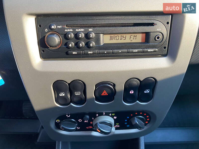 Внедорожник / Кроссовер Dacia Sandero StepWay 2012 в Радивилове фото 56 Внедорожник / Кроссовер Dacia Sandero StepWay 2012 в Радивилове