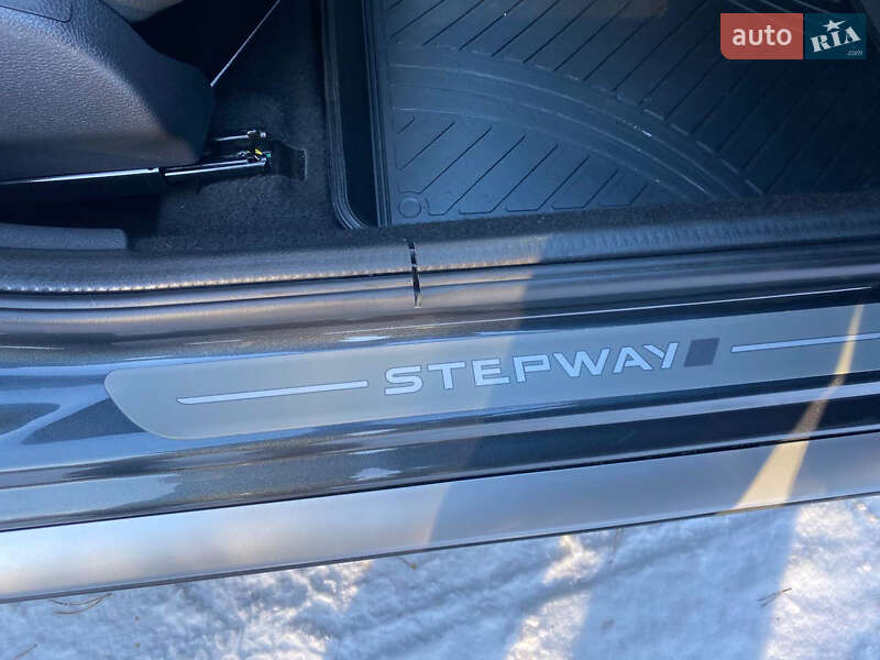 Внедорожник / Кроссовер Dacia Sandero StepWay 2012 в Радивилове фото 89 Внедорожник / Кроссовер Dacia Sandero StepWay 2012 в Радивилове