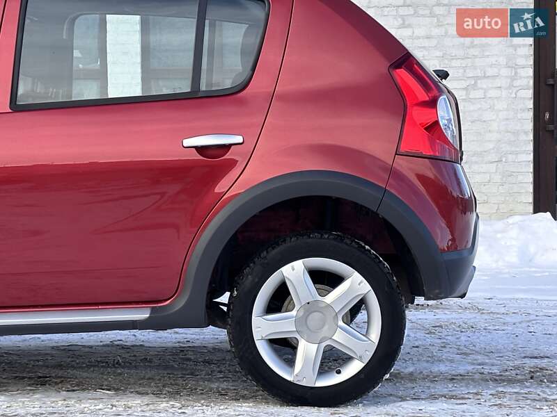 Позашляховик / Кросовер Dacia Sandero StepWay 2010 в Красилові фото 21 Позашляховик / Кросовер Dacia Sandero StepWay 2010 в Красилові