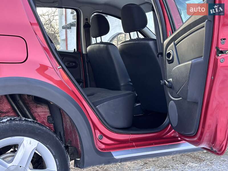 Позашляховик / Кросовер Dacia Sandero StepWay 2010 в Красилові фото 85 Позашляховик / Кросовер Dacia Sandero StepWay 2010 в Красилові