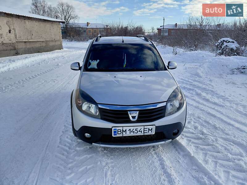 Позашляховик / Кросовер Dacia Sandero StepWay 2012 в Шостці