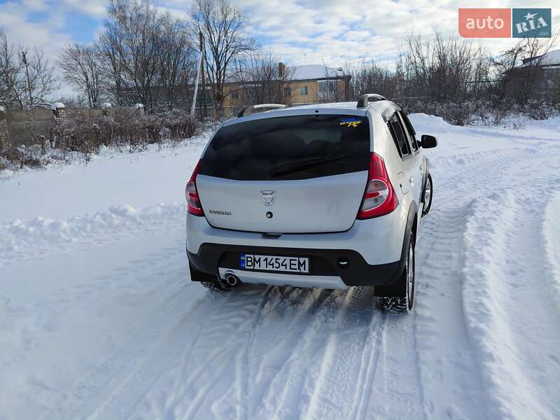 Позашляховик / Кросовер Dacia Sandero StepWay 2012 в Шостці