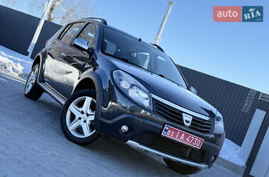 Позашляховик / Кросовер Dacia Sandero StepWay 2010 в Володимирі