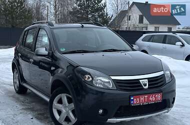 Внедорожник / Кроссовер Dacia Sandero StepWay 2010 в Седлище