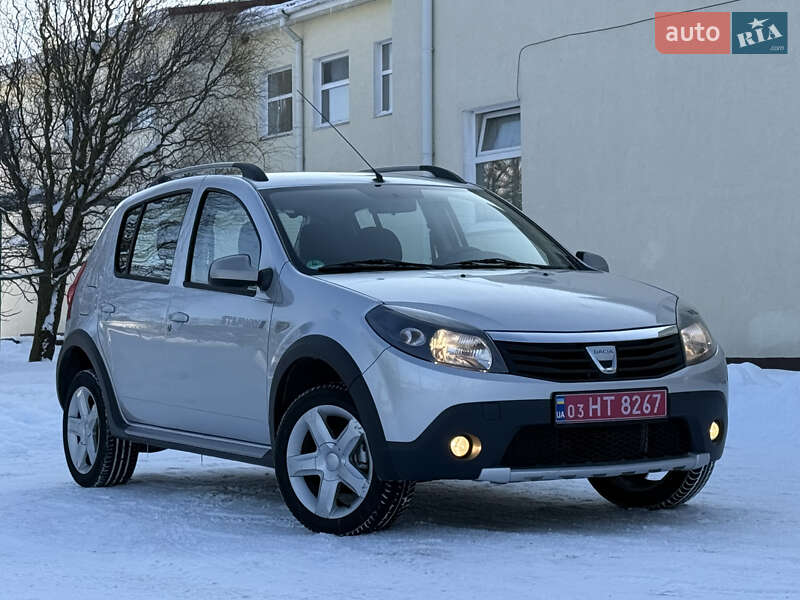 Dacia Sandero StepWay 2010 Dacia Sandero StepWay 2010