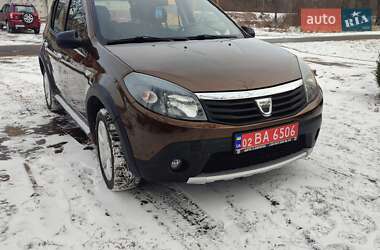 Позашляховик / Кросовер Dacia Sandero StepWay 2012 в Долинській