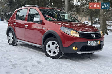 Позашляховик / Кросовер Dacia Sandero StepWay 2010 в Умані