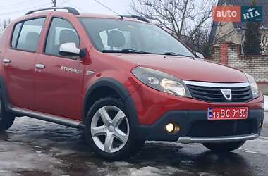 Внедорожник / Кроссовер Dacia Sandero StepWay 2010 в Горохове