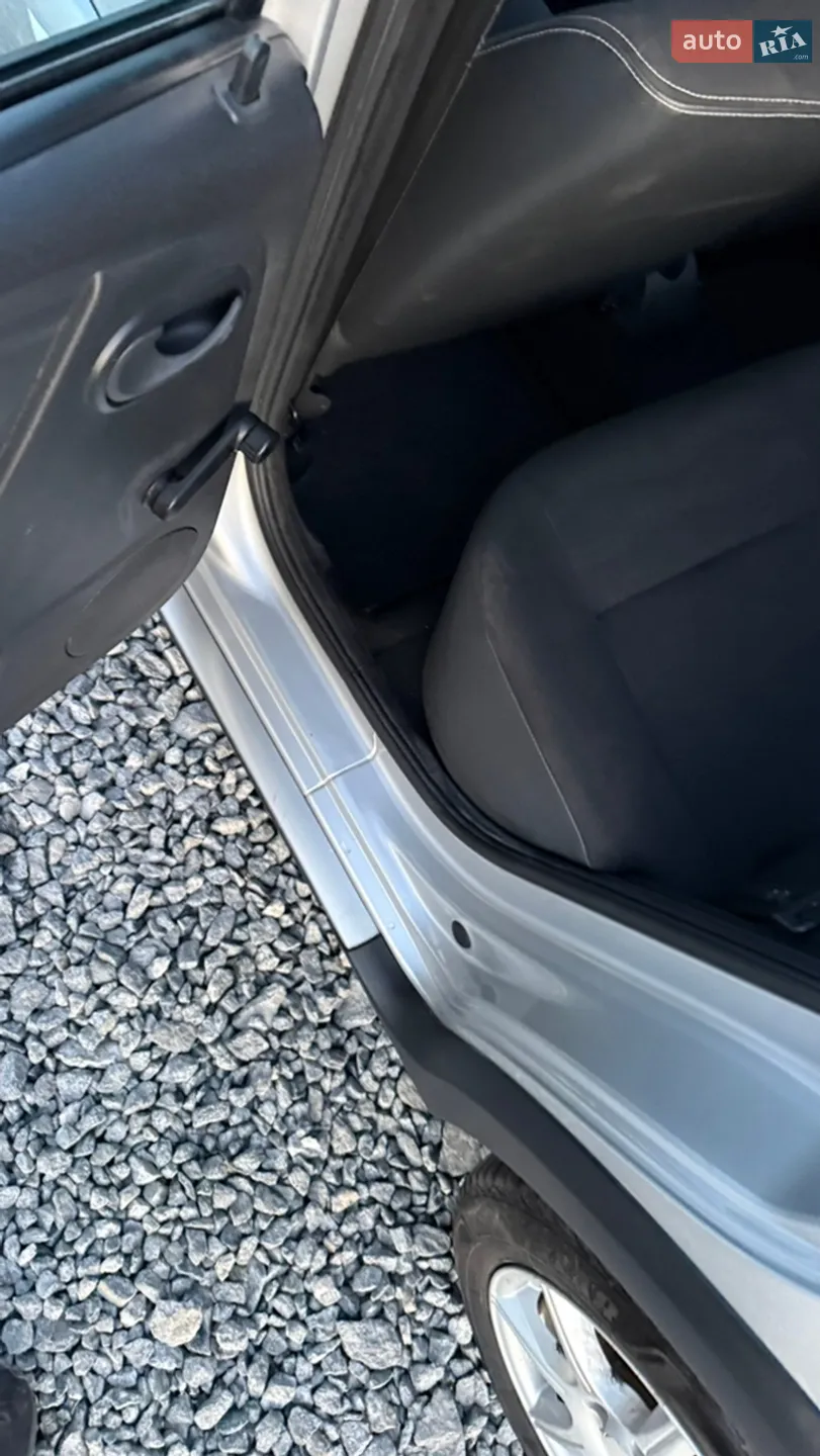 2010 Dacia Sandero - мініатюра 19