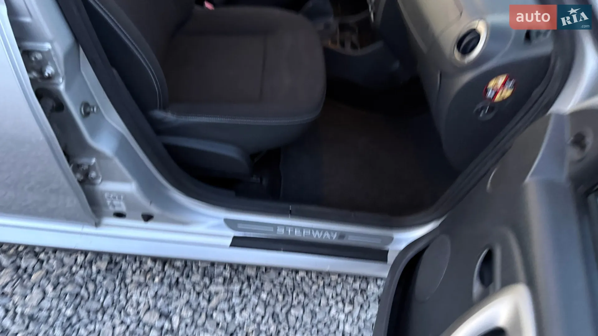 2010 Dacia Sandero - мініатюра 28