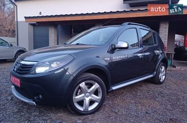 Внедорожник / Кроссовер Dacia Sandero StepWay 2012 в Луцке