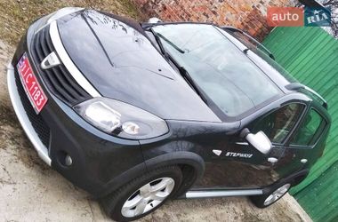 Внедорожник / Кроссовер Dacia Sandero StepWay 2011 в Чернигове