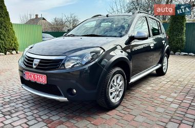 Позашляховик / Кросовер Dacia Sandero StepWay 2011 в Хоролі
