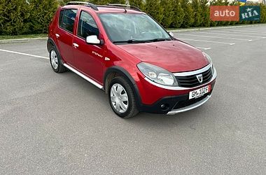 Позашляховик / Кросовер Dacia Sandero StepWay 2011 в Хмільнику