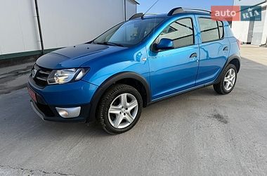 Внедорожник / Кроссовер Dacia Sandero StepWay 2014 в Виннице