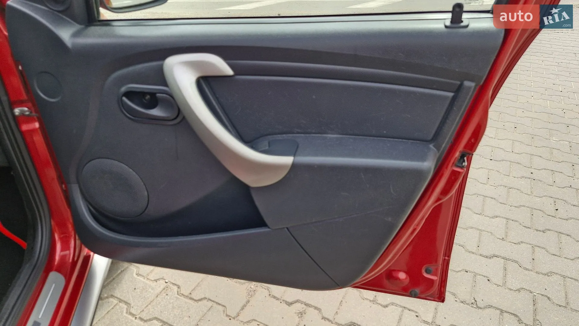 2011 Dacia Sandero - мініатюра 30