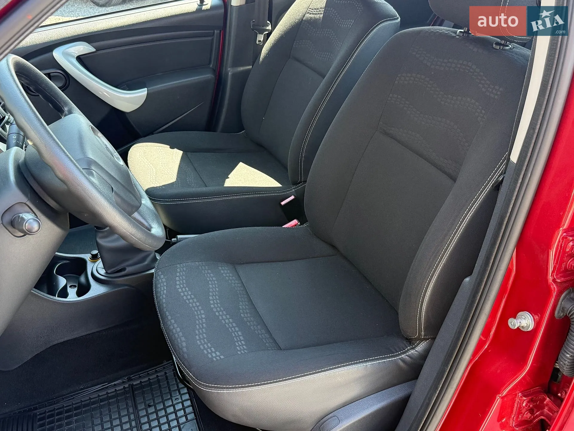 2010 Dacia Sandero - мініатюра 28