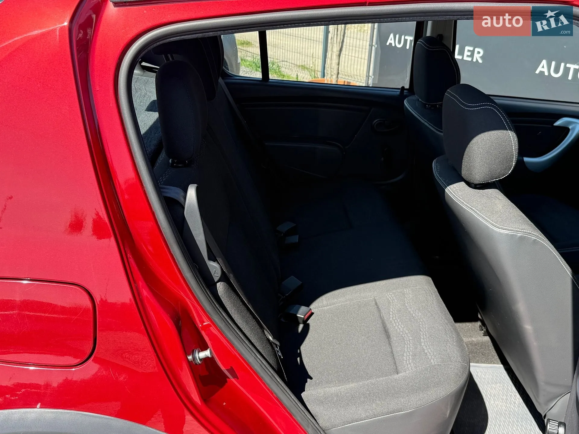 2010 Dacia Sandero - мініатюра 39